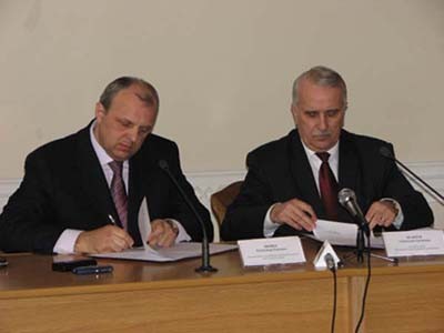 «Смарт-Холдинг» спільно з Волинською ОДА розпочав реалізацію проекту «Зігрій любов'ю дитину» user/common.seoImage