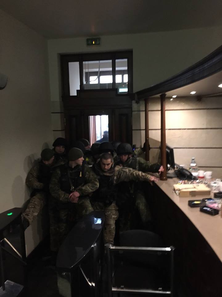 Захоплення силовиками офісу компанії «Смарт-Холдинг» user/common.seoImage