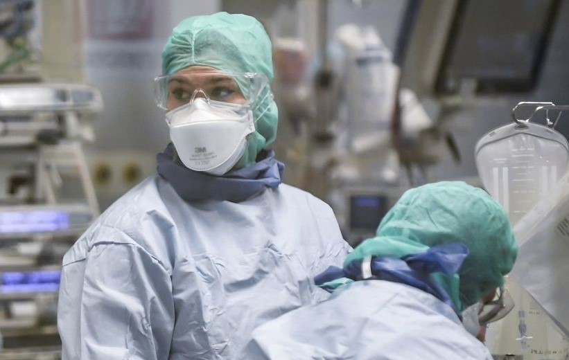 Фонд Вадима Новинського виділить 4,3 млн грн сім'ям медиків, які померли від Covid-19 user/common.seoImage