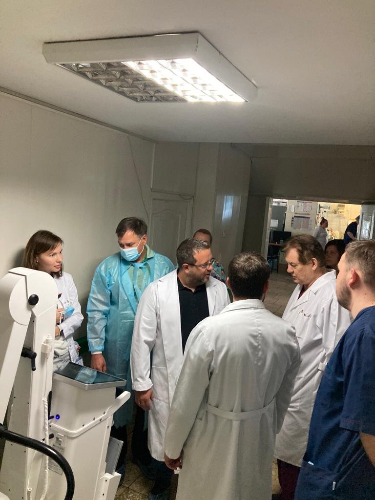 Новий рентген-апарат Національному інституту ім.М.М. Амосова від Фонду Новинського user/common.seoImage