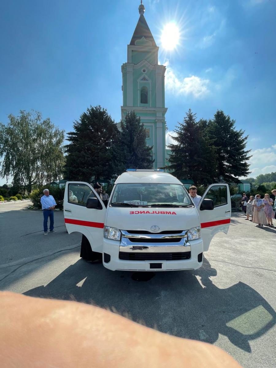 У Вінницькій єпархії передали автомобіль швидкої допомоги для однієї з лікарень Жмеринського району user/common.seoImage
